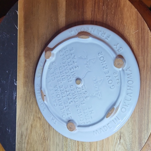 Frankoma Pottery Trivet Oklahoma Diamond Jubilee 1907-1982 - Picture 2 of 2